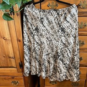 🌸Spense mid calf length skirt with elastic waistband